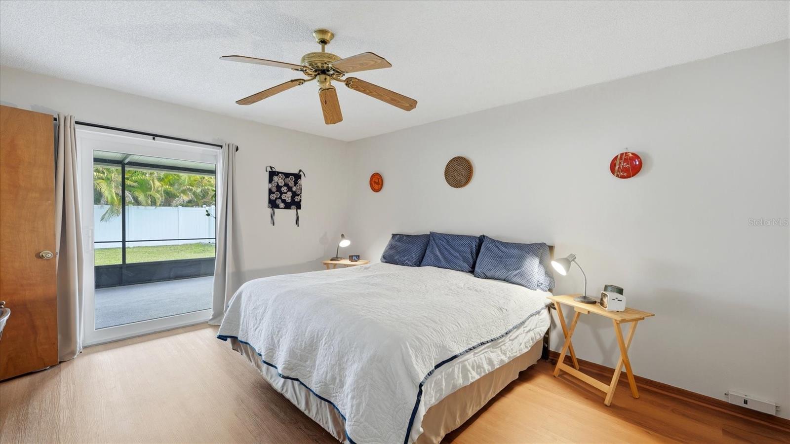 POINTE WEST - Residential