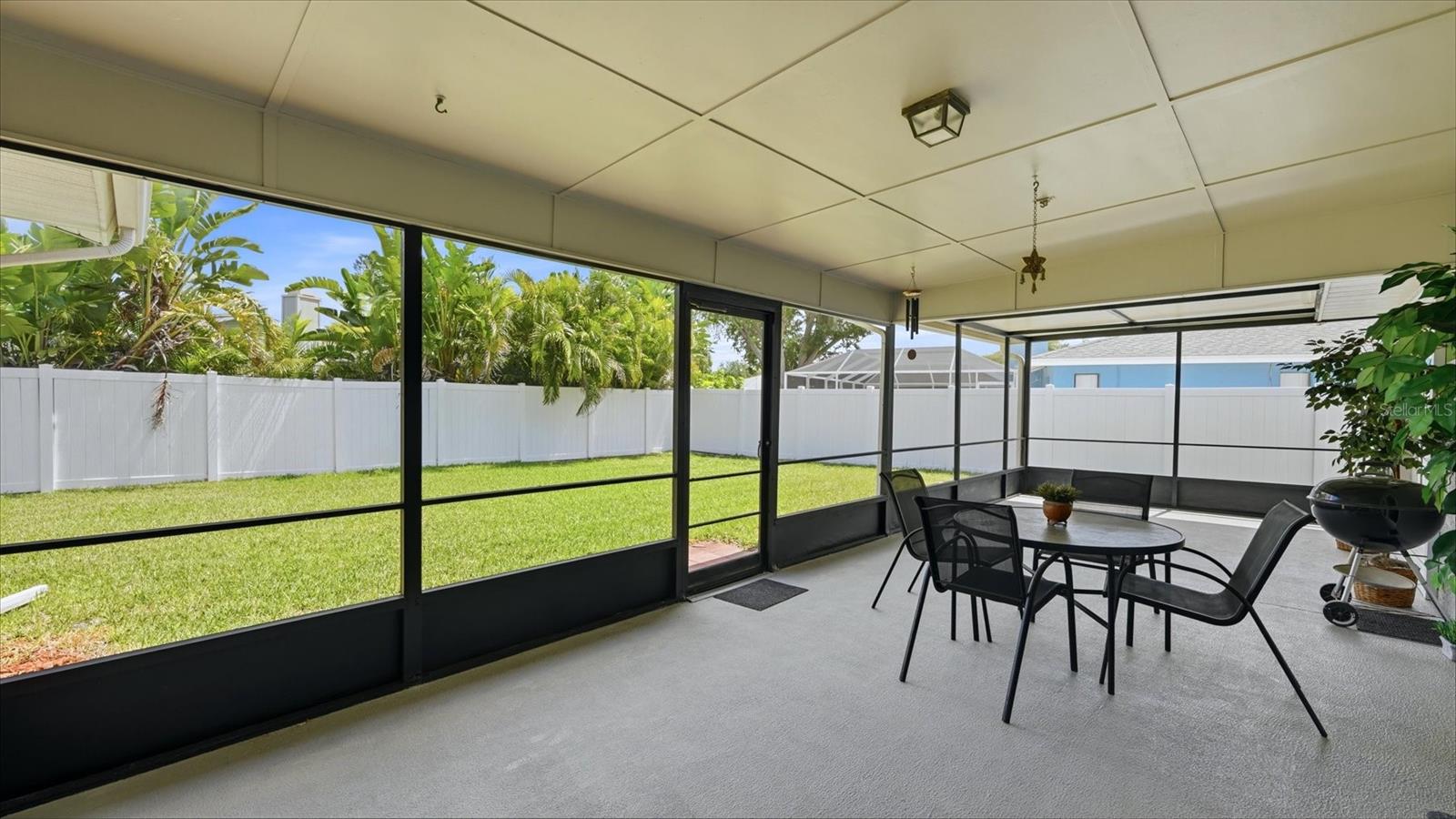 POINTE WEST - Residential