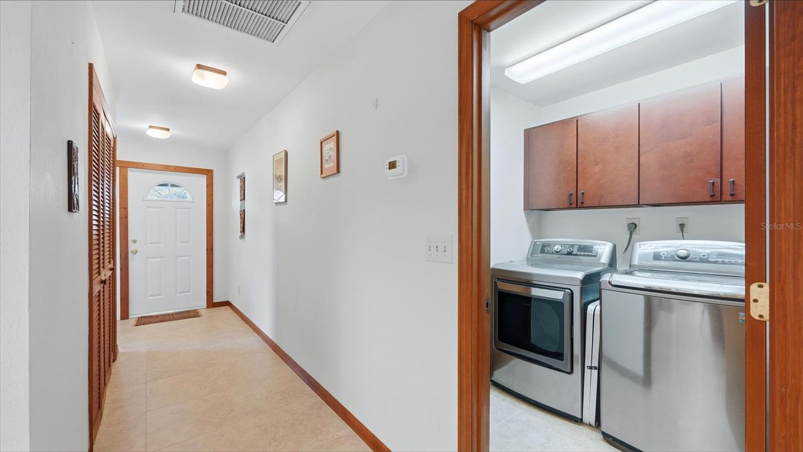 POINTE WEST - Residential