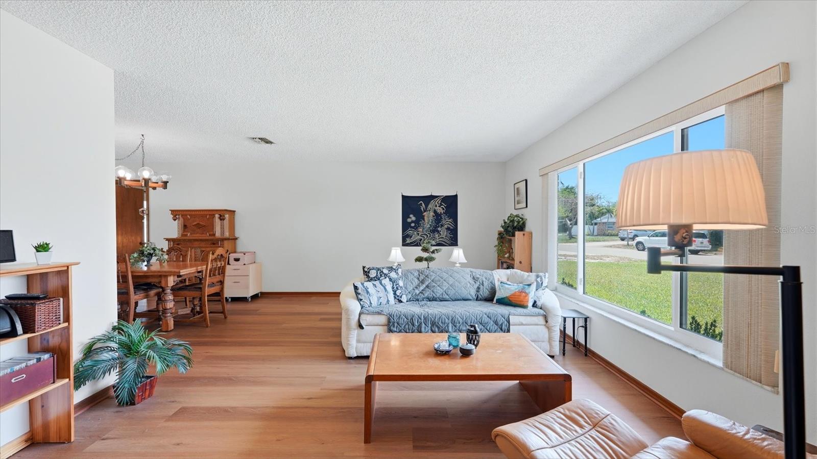 POINTE WEST - Residential