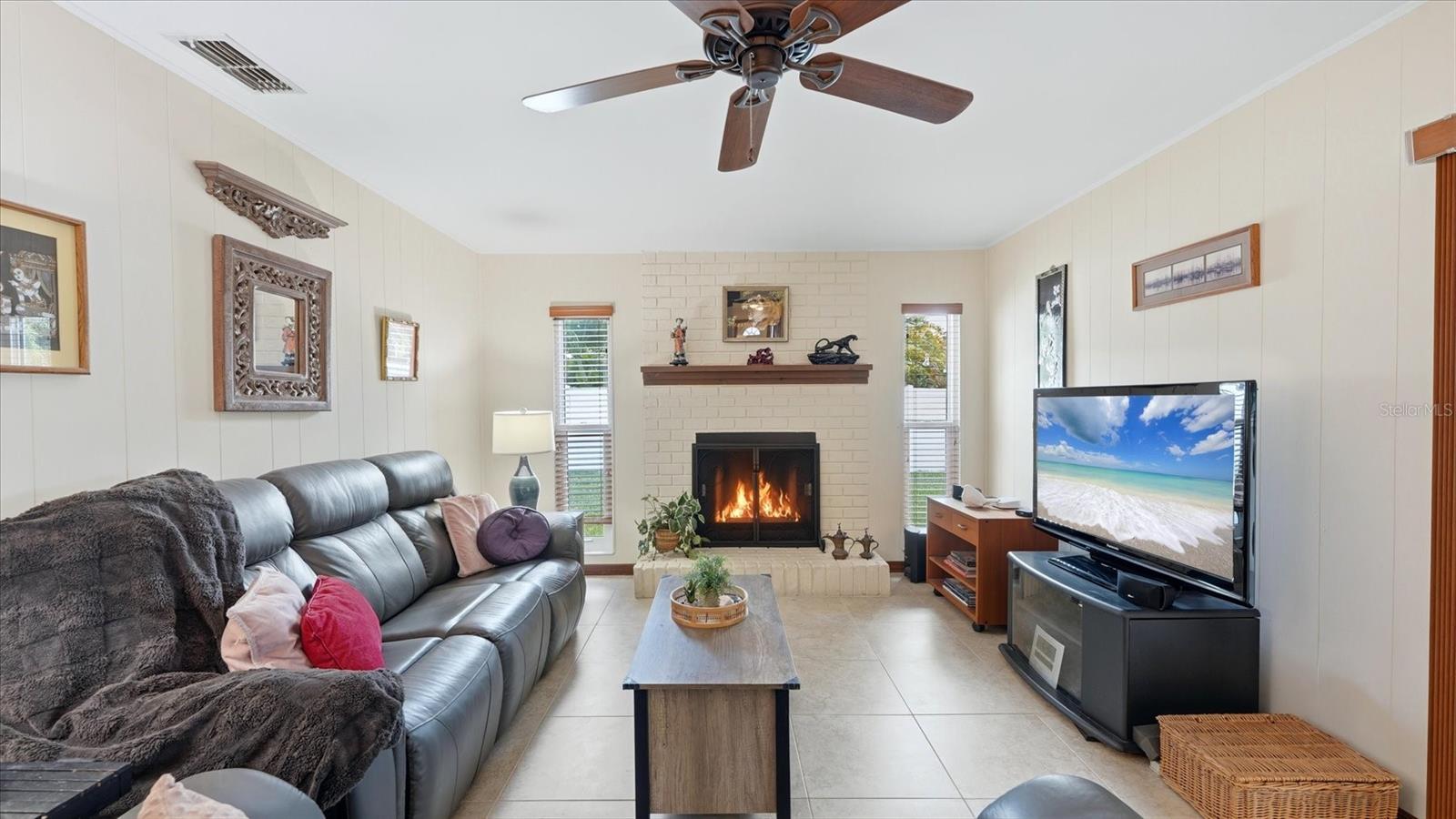 POINTE WEST - Residential