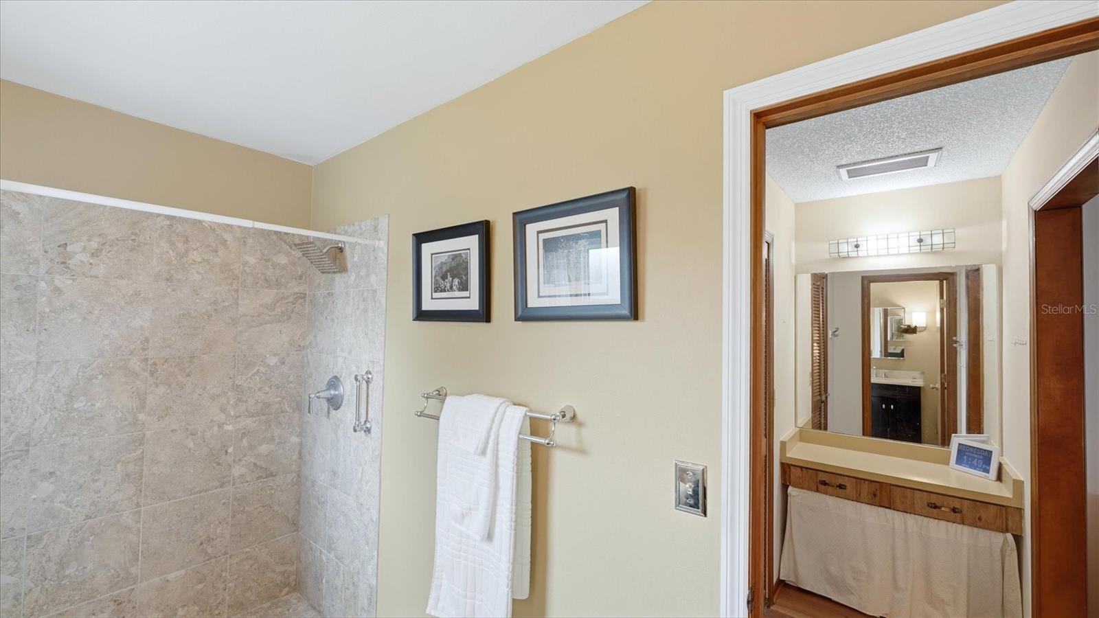 POINTE WEST - Residential