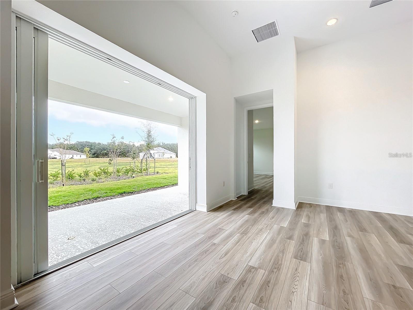 LAKES OF MOUNT DORA - Residential