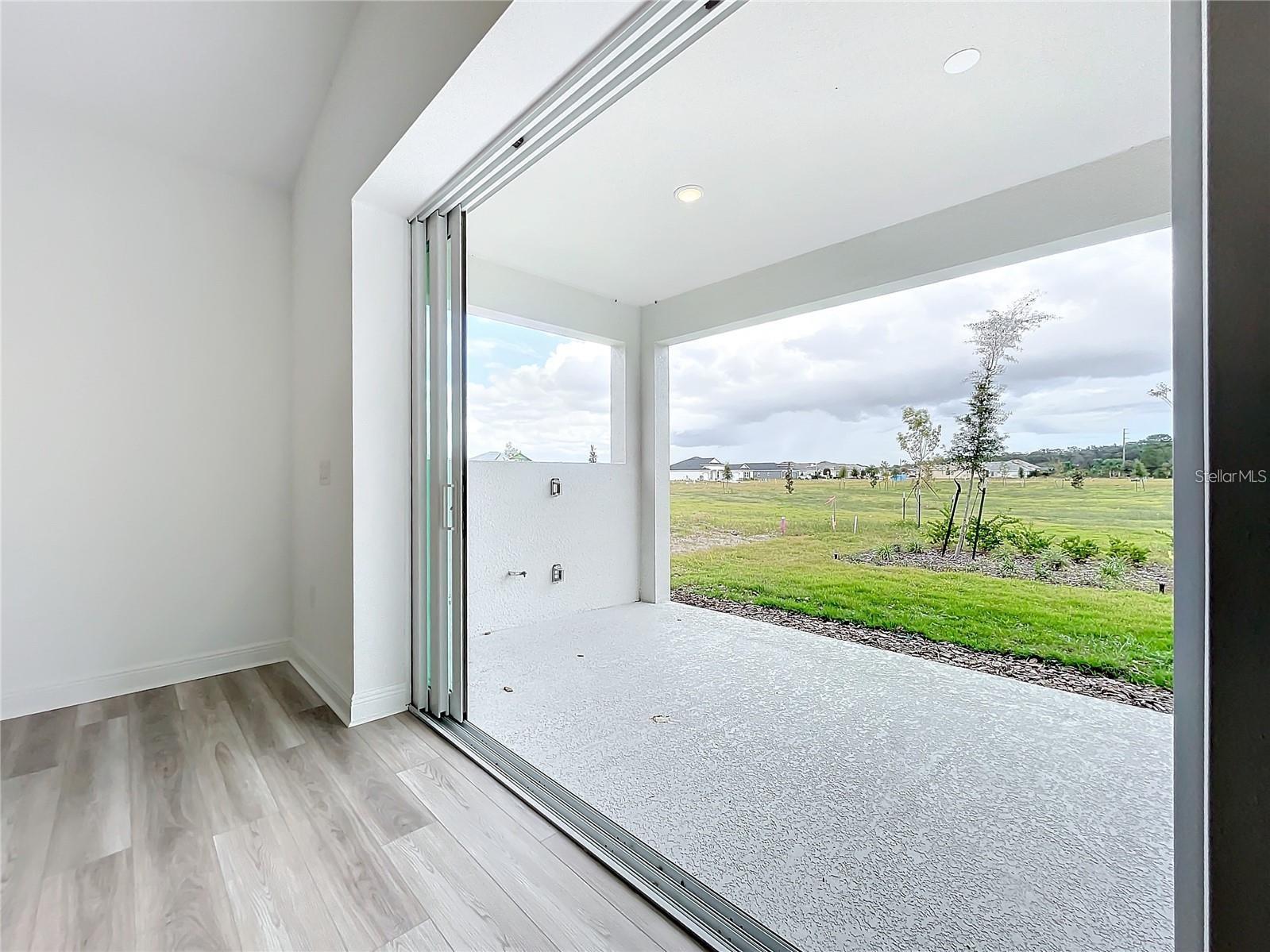 LAKES OF MOUNT DORA - Residential