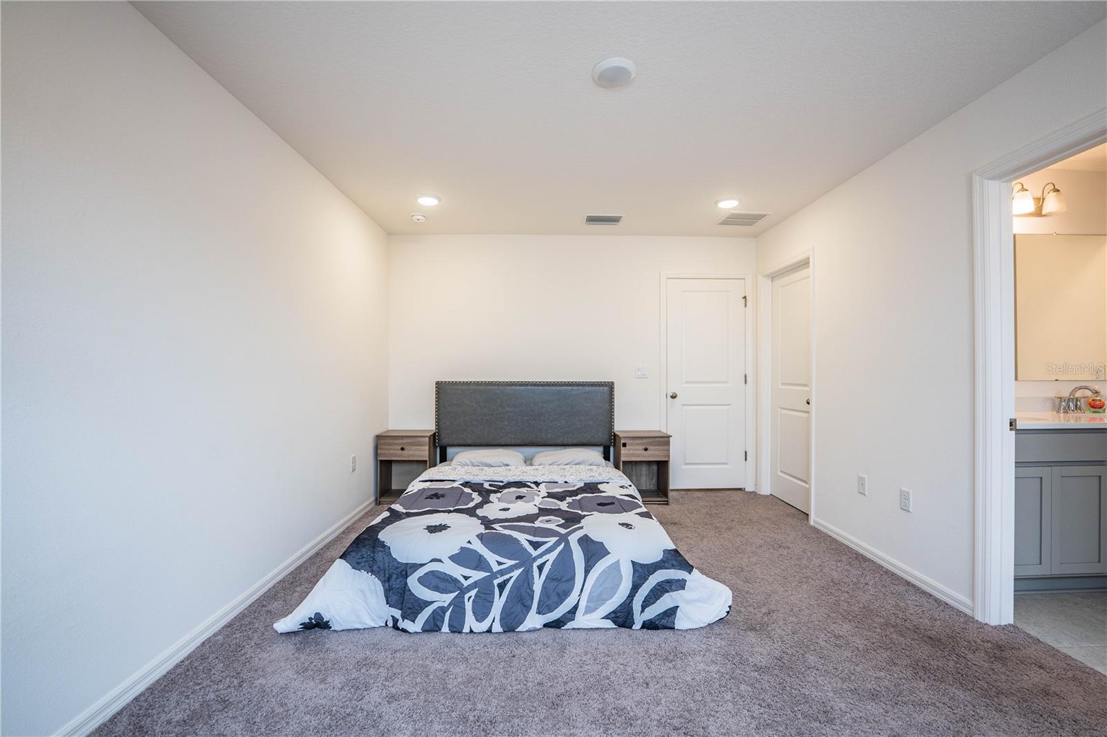 ONE COLLEGE PLACE - Residential Lease