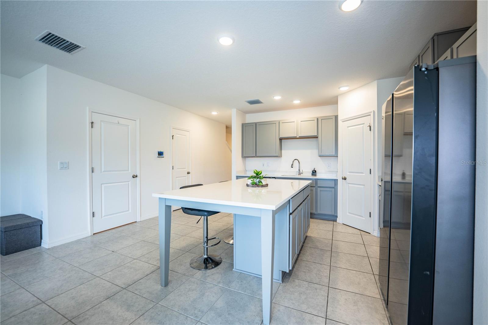 ONE COLLEGE PLACE - Residential Lease