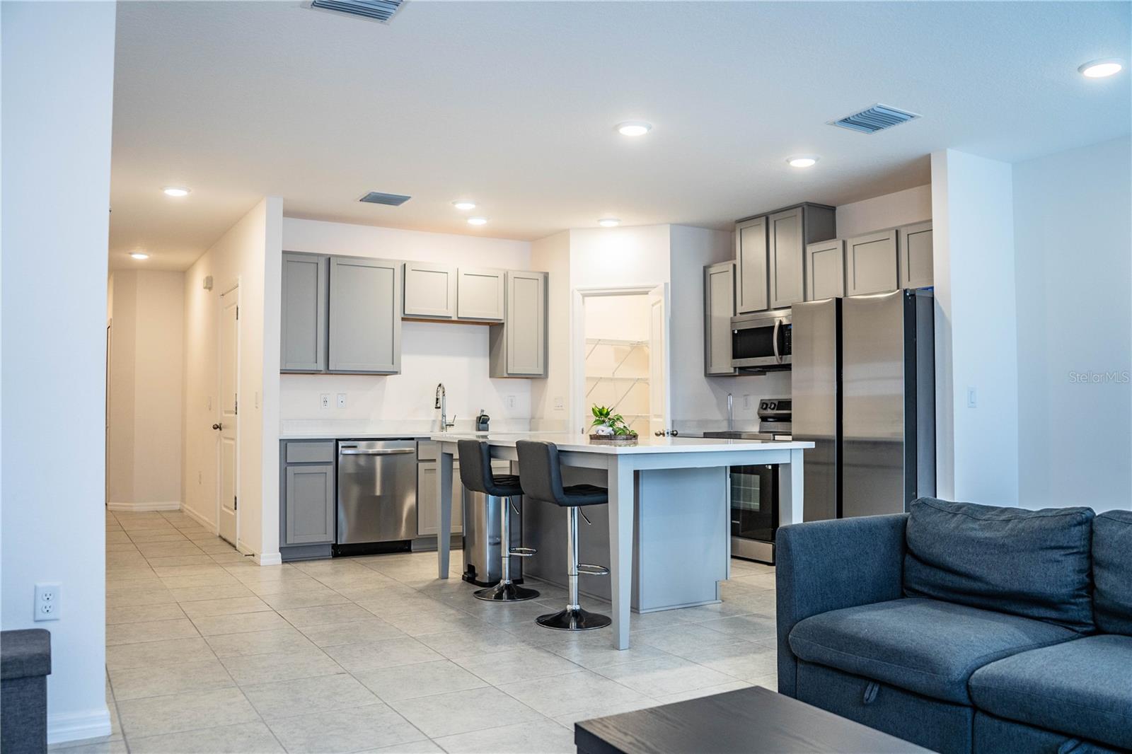 ONE COLLEGE PLACE - Residential Lease