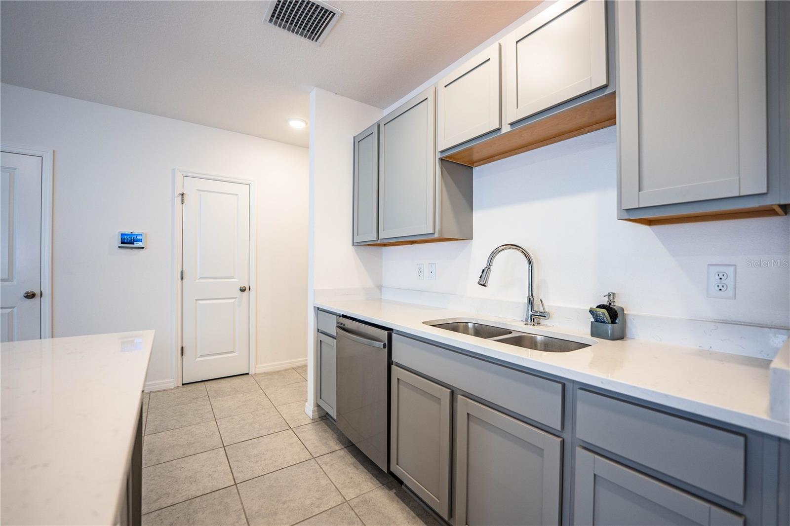 ONE COLLEGE PLACE - Residential Lease