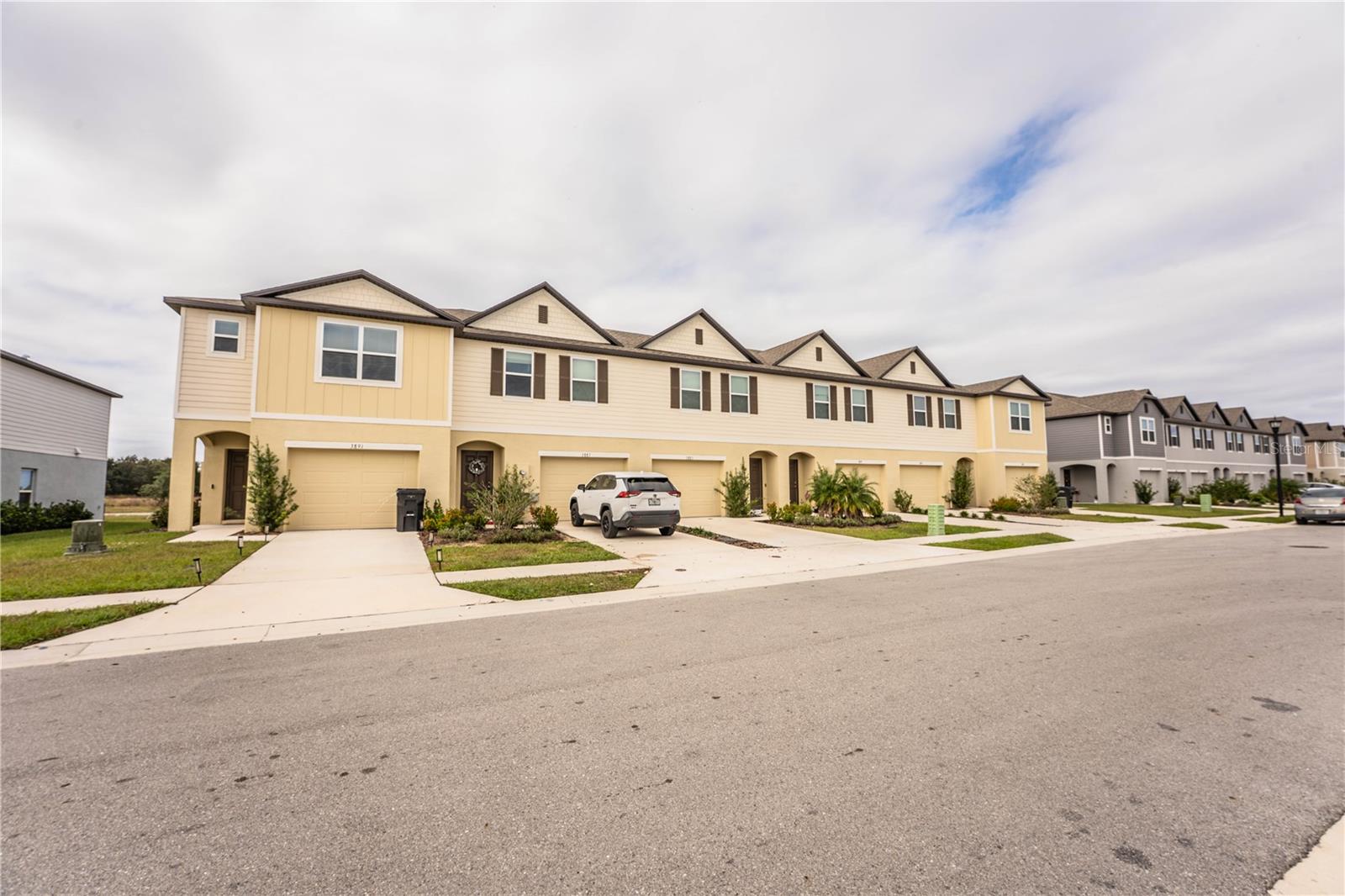 ONE COLLEGE PLACE - Residential Lease