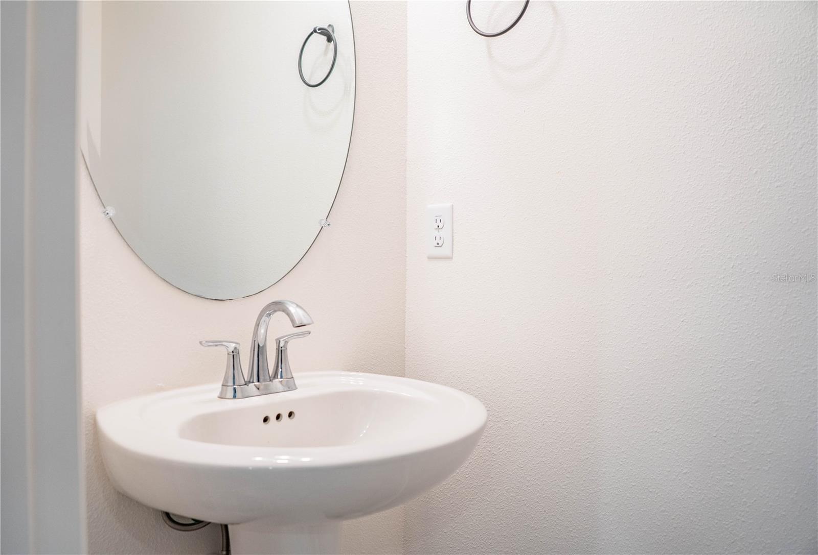 ONE COLLEGE PLACE - Residential Lease