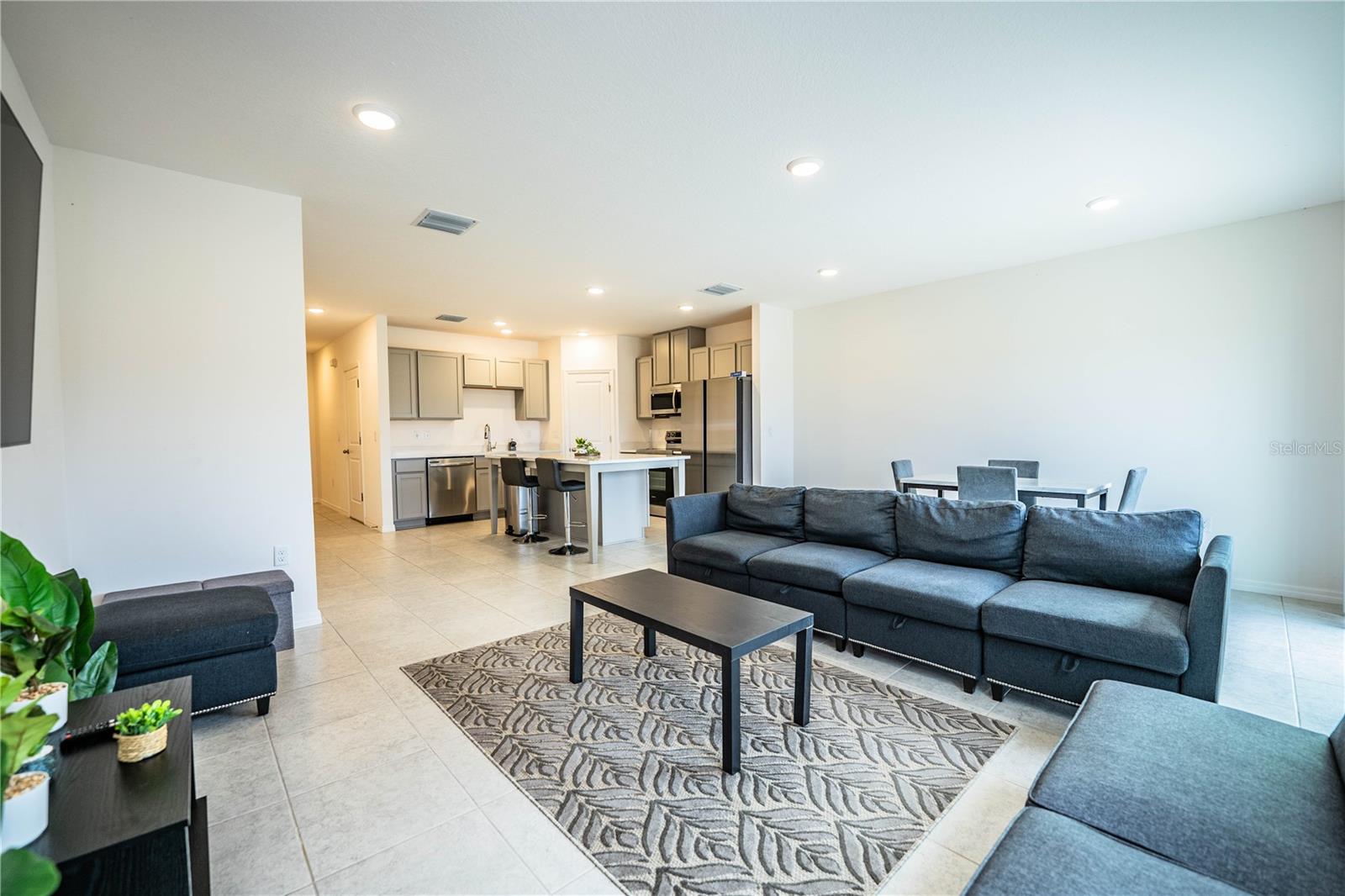 ONE COLLEGE PLACE - Residential Lease