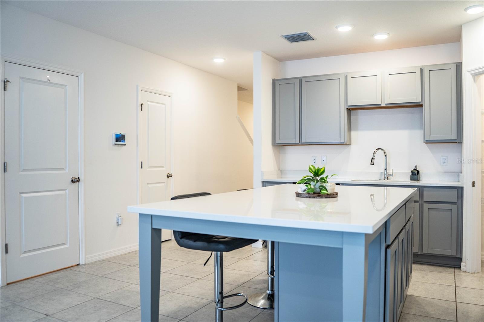 ONE COLLEGE PLACE - Residential Lease