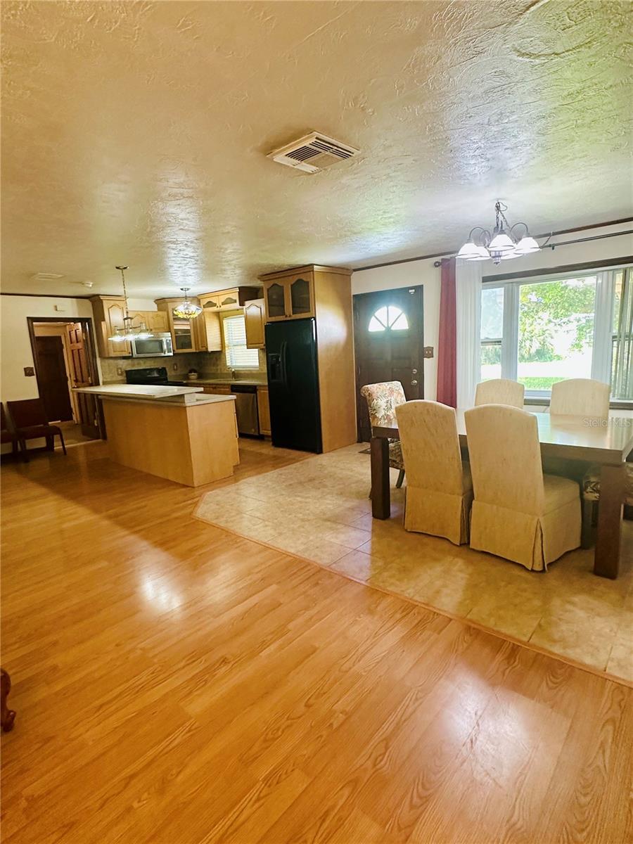 3250 SANTA BARBARA DR