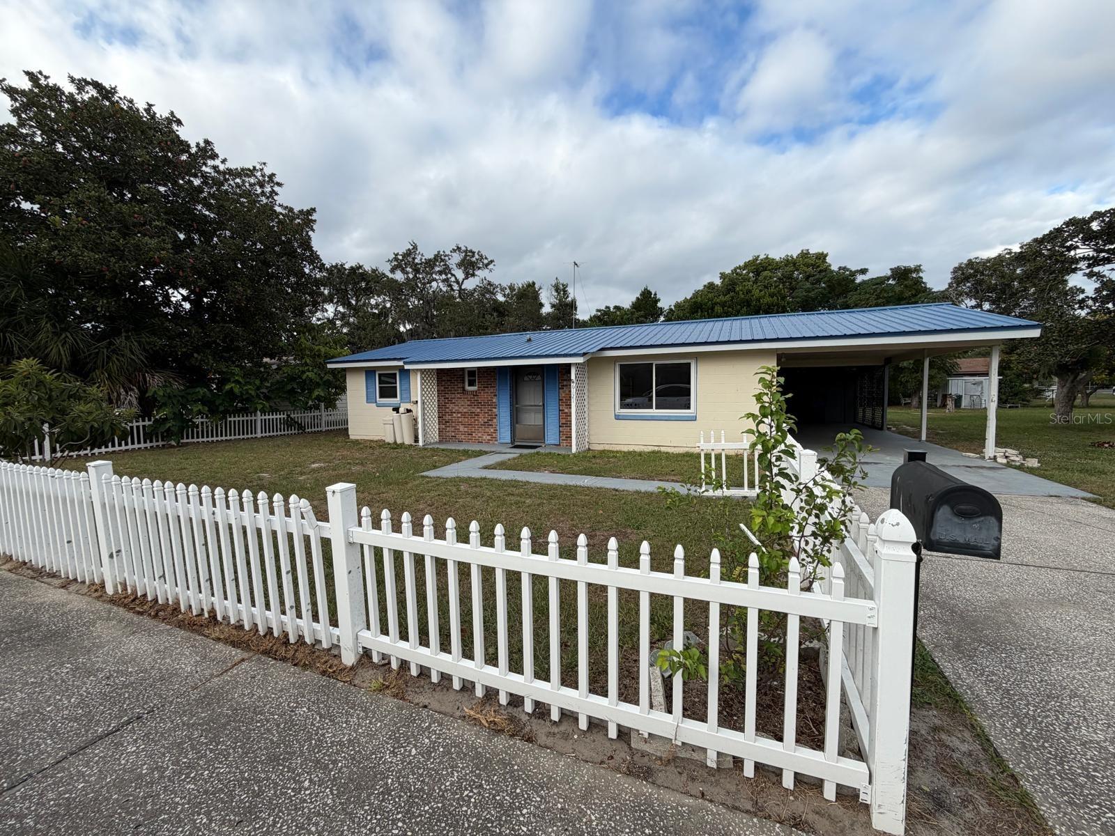 SPRING HILL - Residential