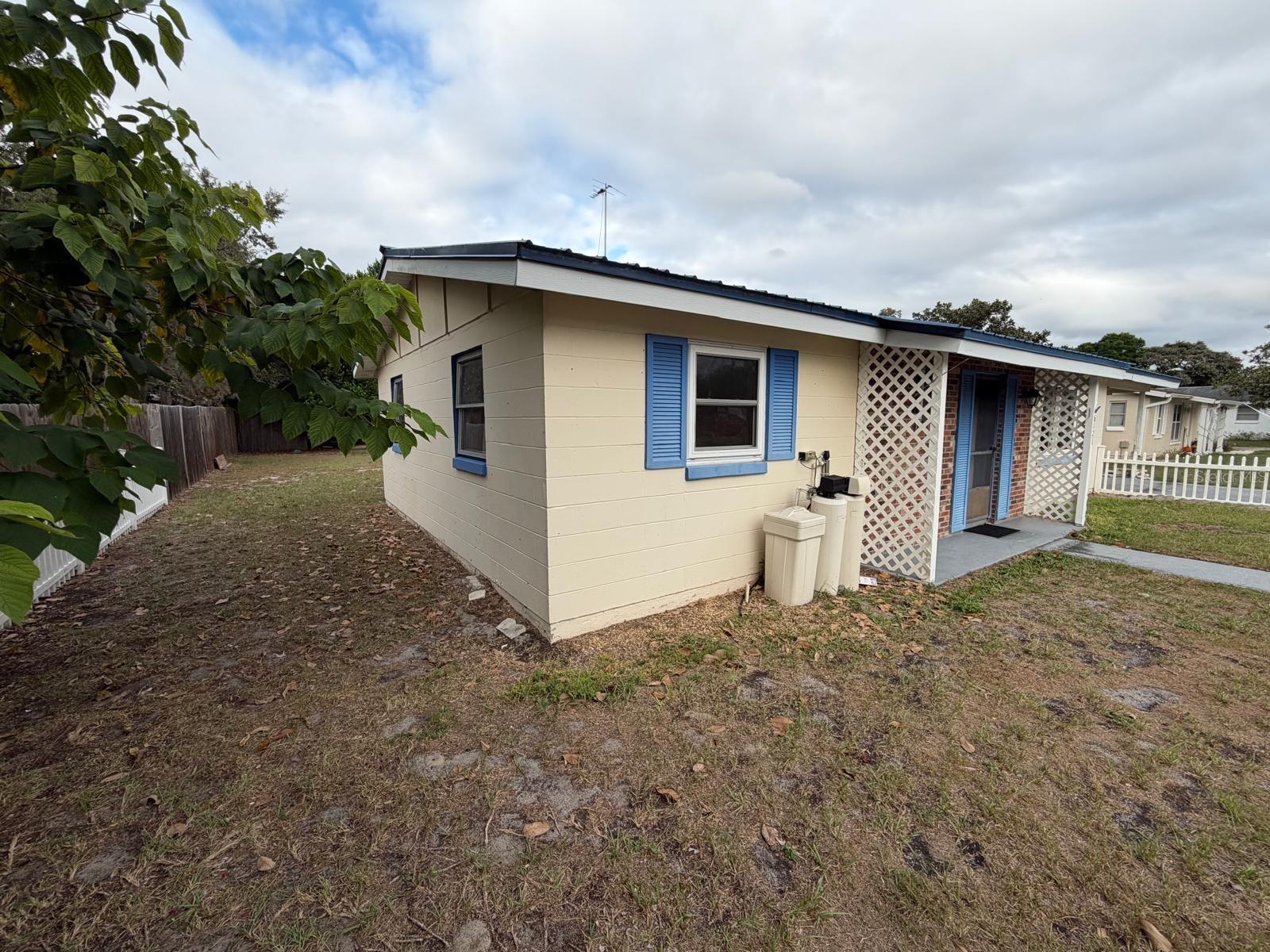 SPRING HILL - Residential