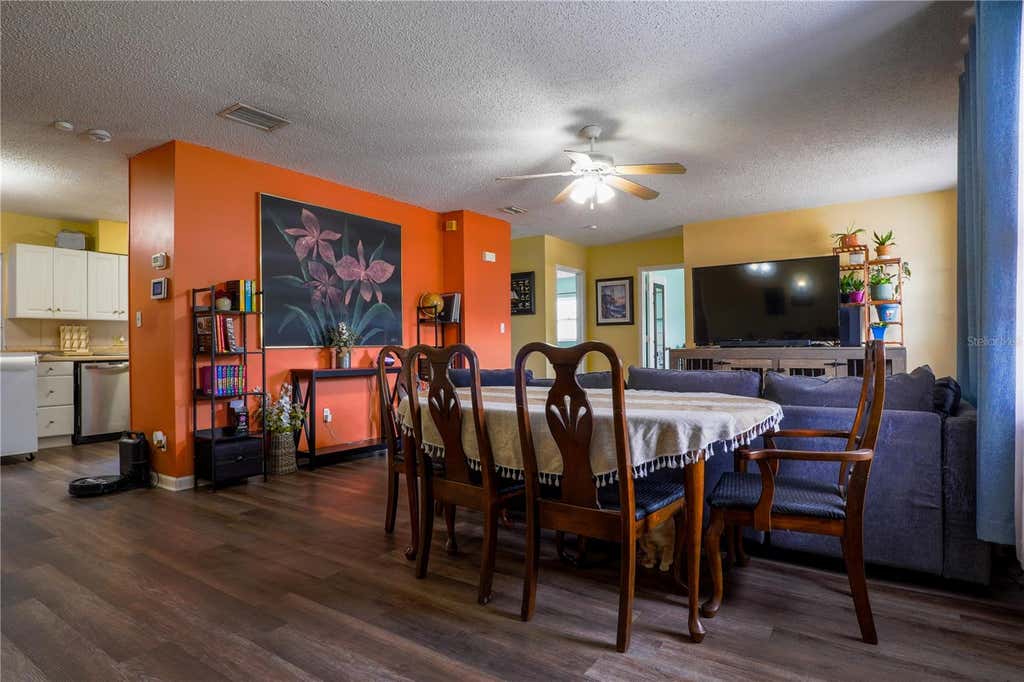 Photo of 737 52nd Avenue S, St Petersburg, FL 33705 (MLS # TB8516142)