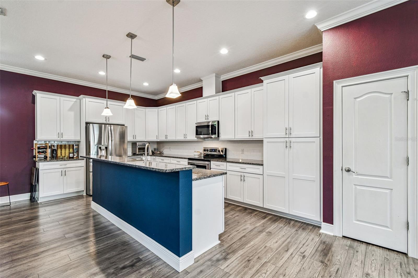 BALLAST POINT HEIGHTS - Residential