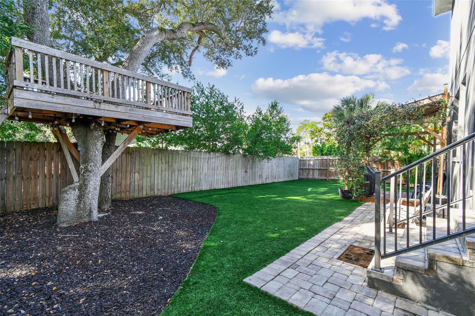 BALLAST POINT HEIGHTS - Residential