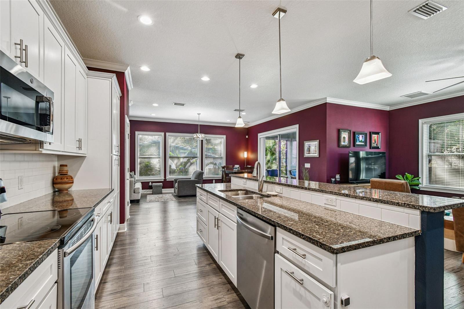 BALLAST POINT HEIGHTS - Residential