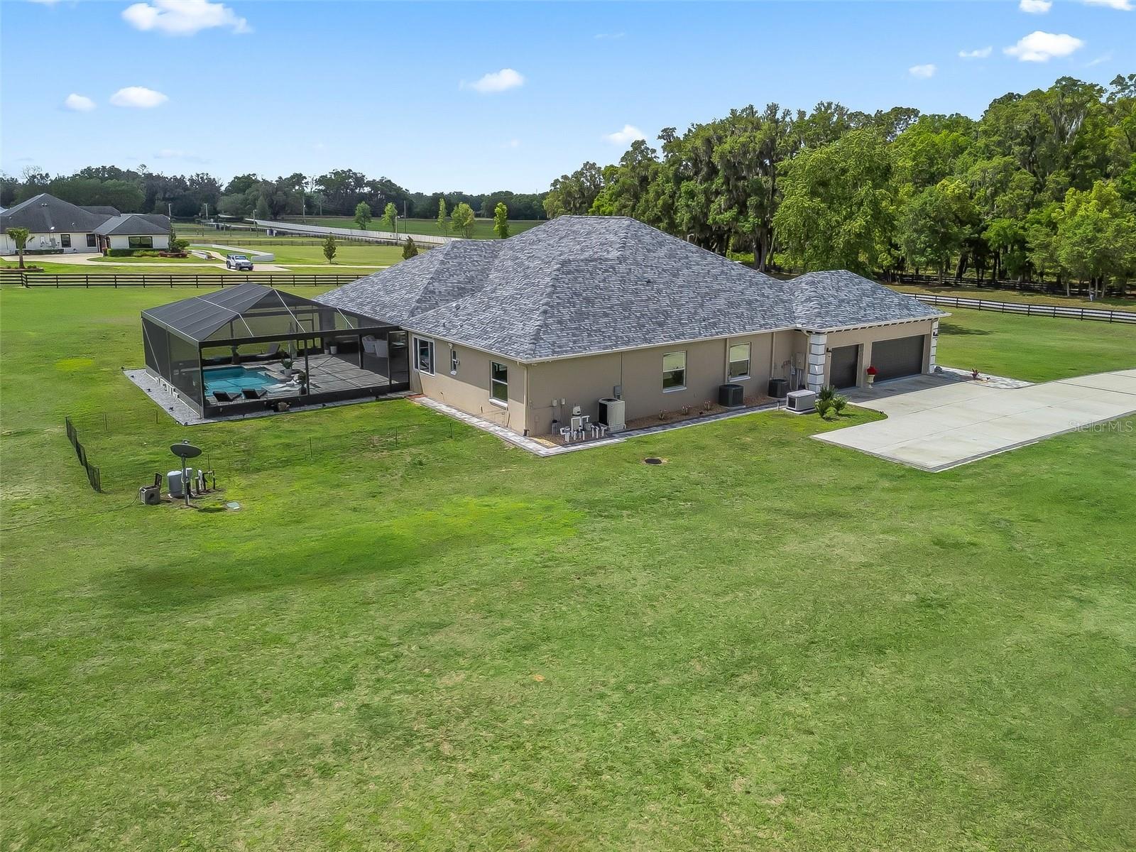 SUMMERHILL - Residential