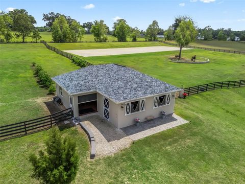 Tiny photo for 7161 NE 22nd Court Road, Ocala, FL 34479 (MLS # OM698839)