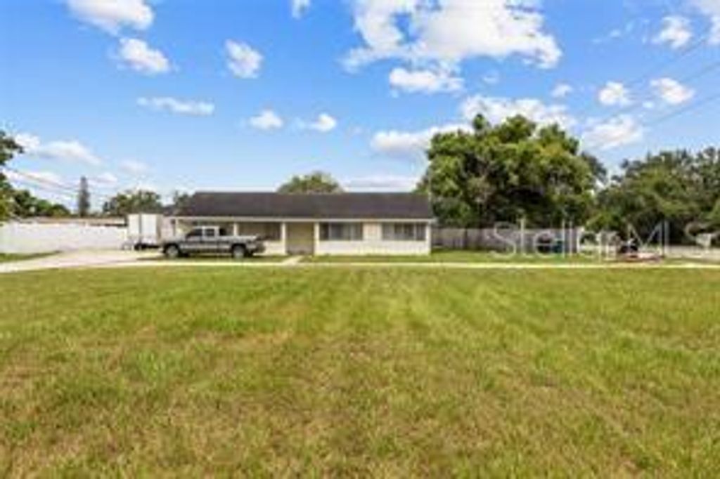 Photo of 2196 Bell Cheer Drive, Clearwater, FL 33764 (MLS # TB8488106)