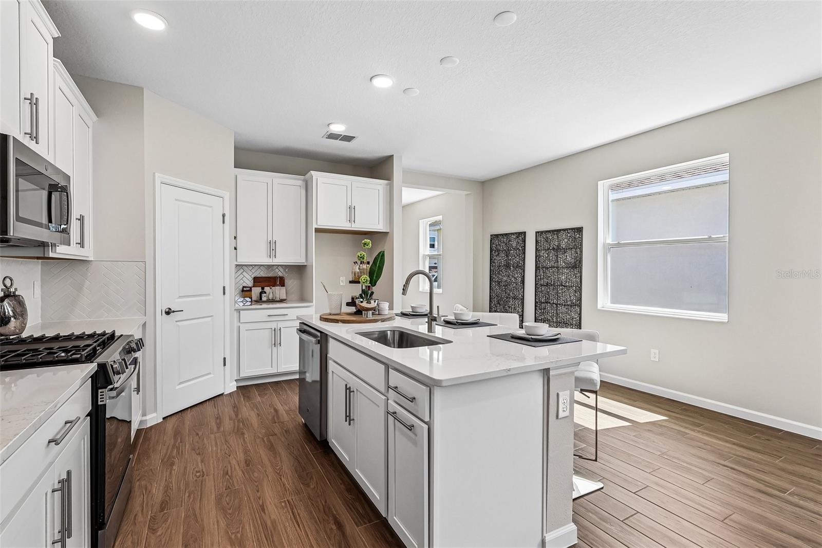 5297 HIGH LINE DRIVE