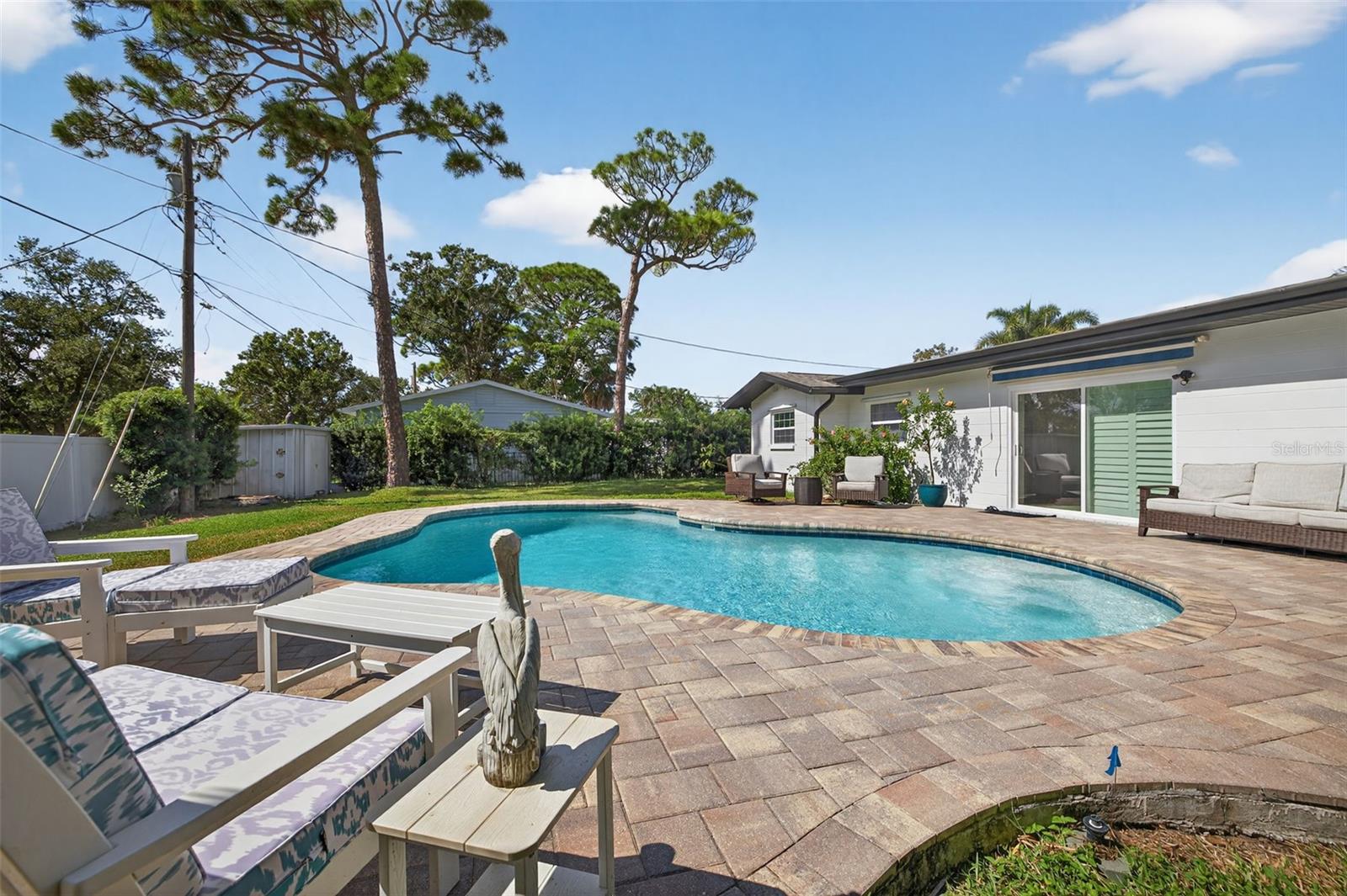 SUN-LIT SHORES - Residential