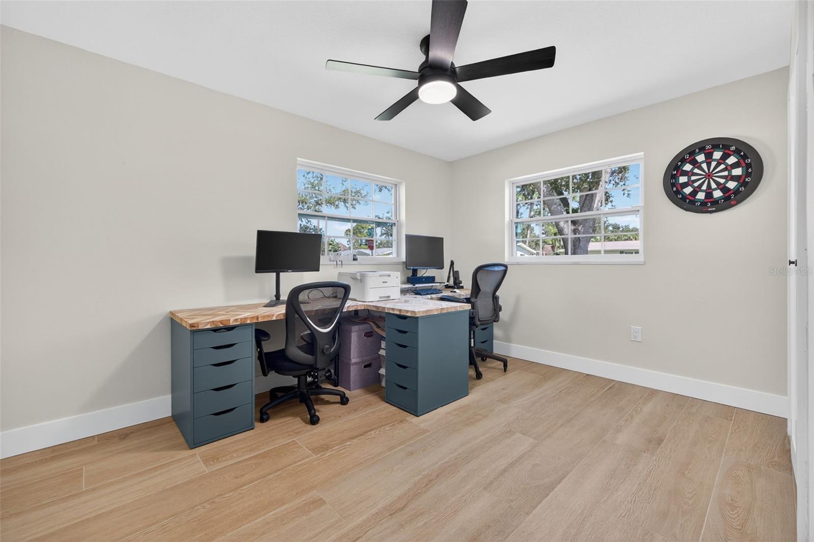 SUN-LIT SHORES - Residential