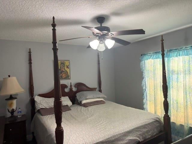 6567 MERITMOOR CIRCLE