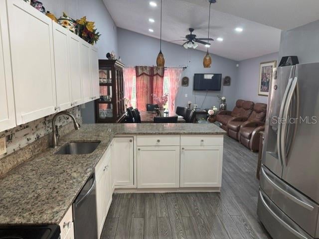 6567 MERITMOOR CIRCLE