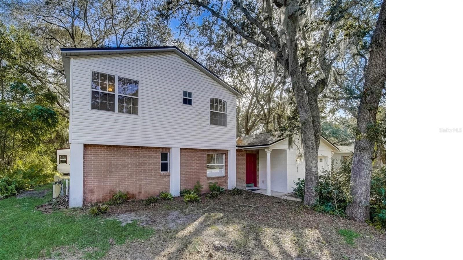 10120 LICHEN COURT