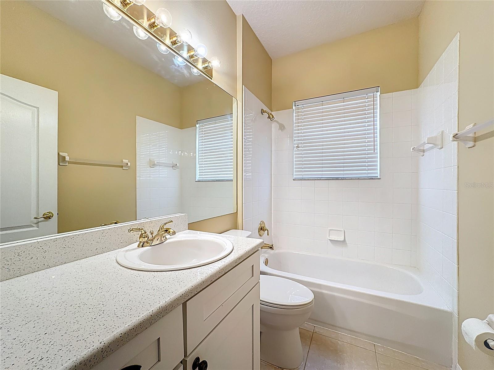 KINGS RIDGE - Residential