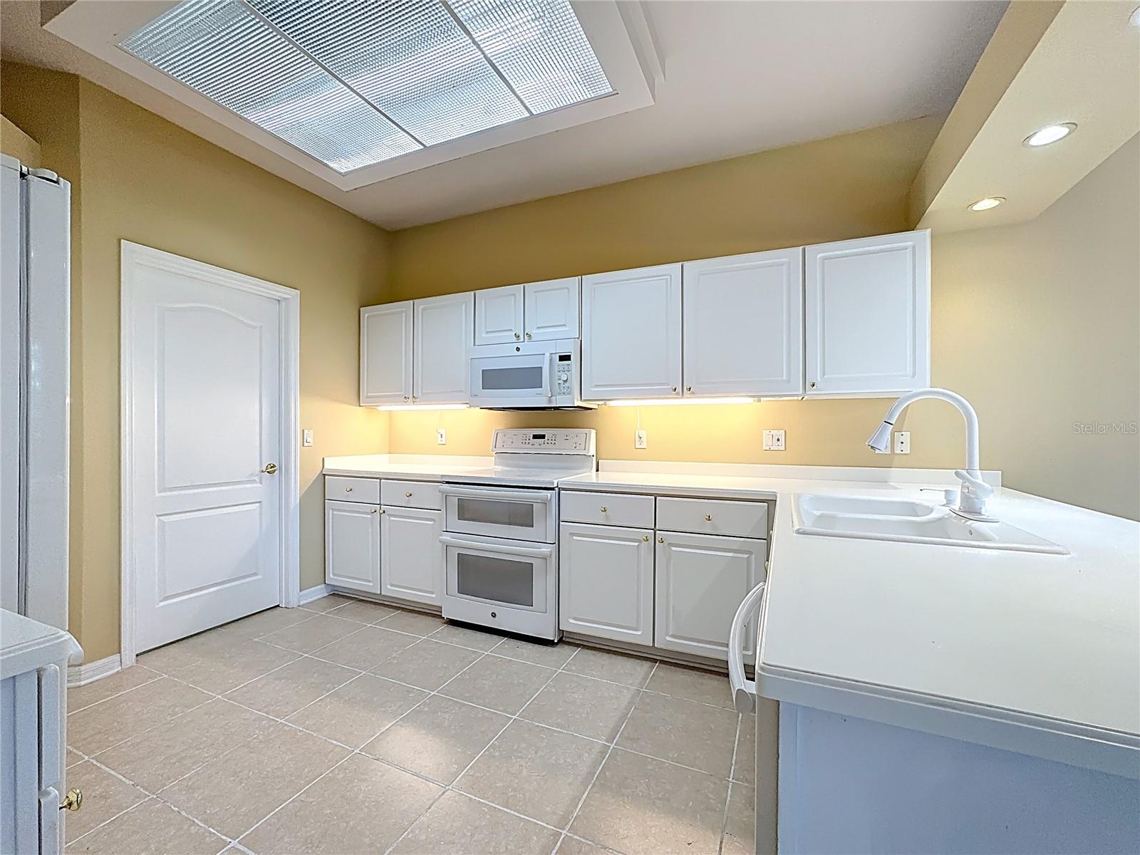 KINGS RIDGE - Residential