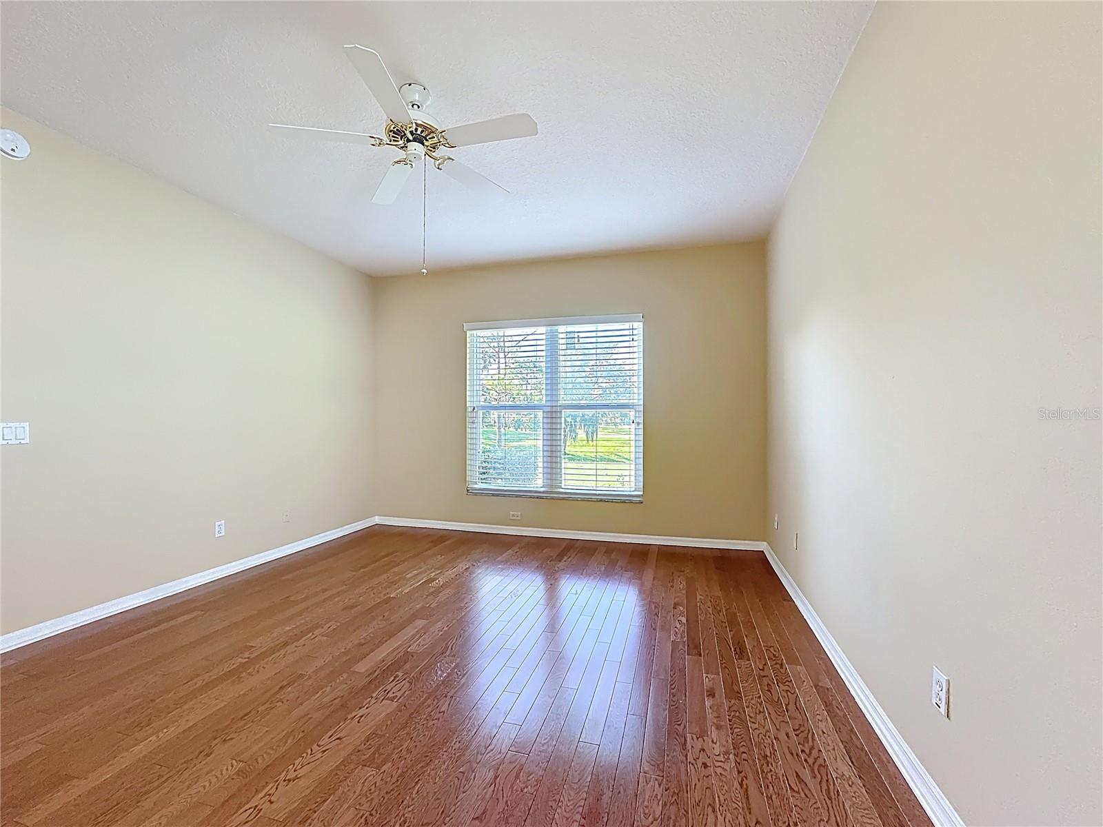 KINGS RIDGE - Residential