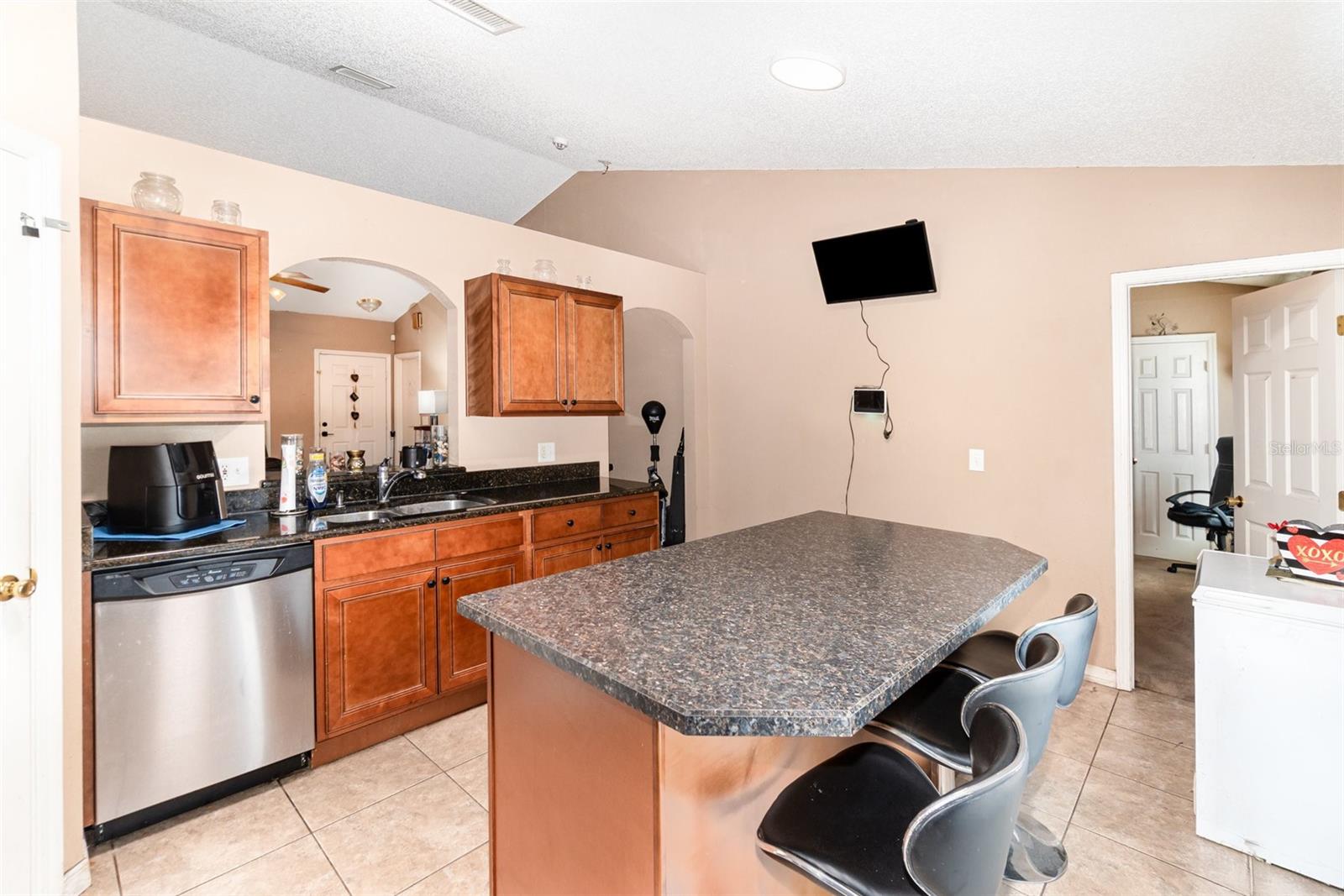 DELTONA LAKES UNIT 32 - Residential