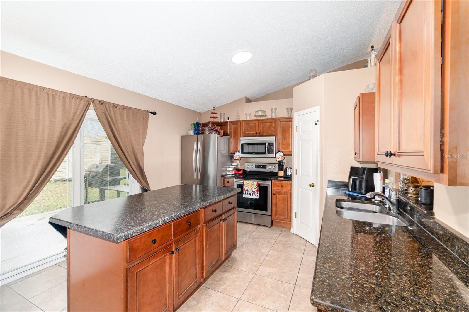 DELTONA LAKES UNIT 32 - Residential