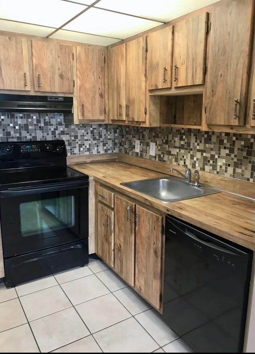 LAKEVIEW CONDO 02 - Residential