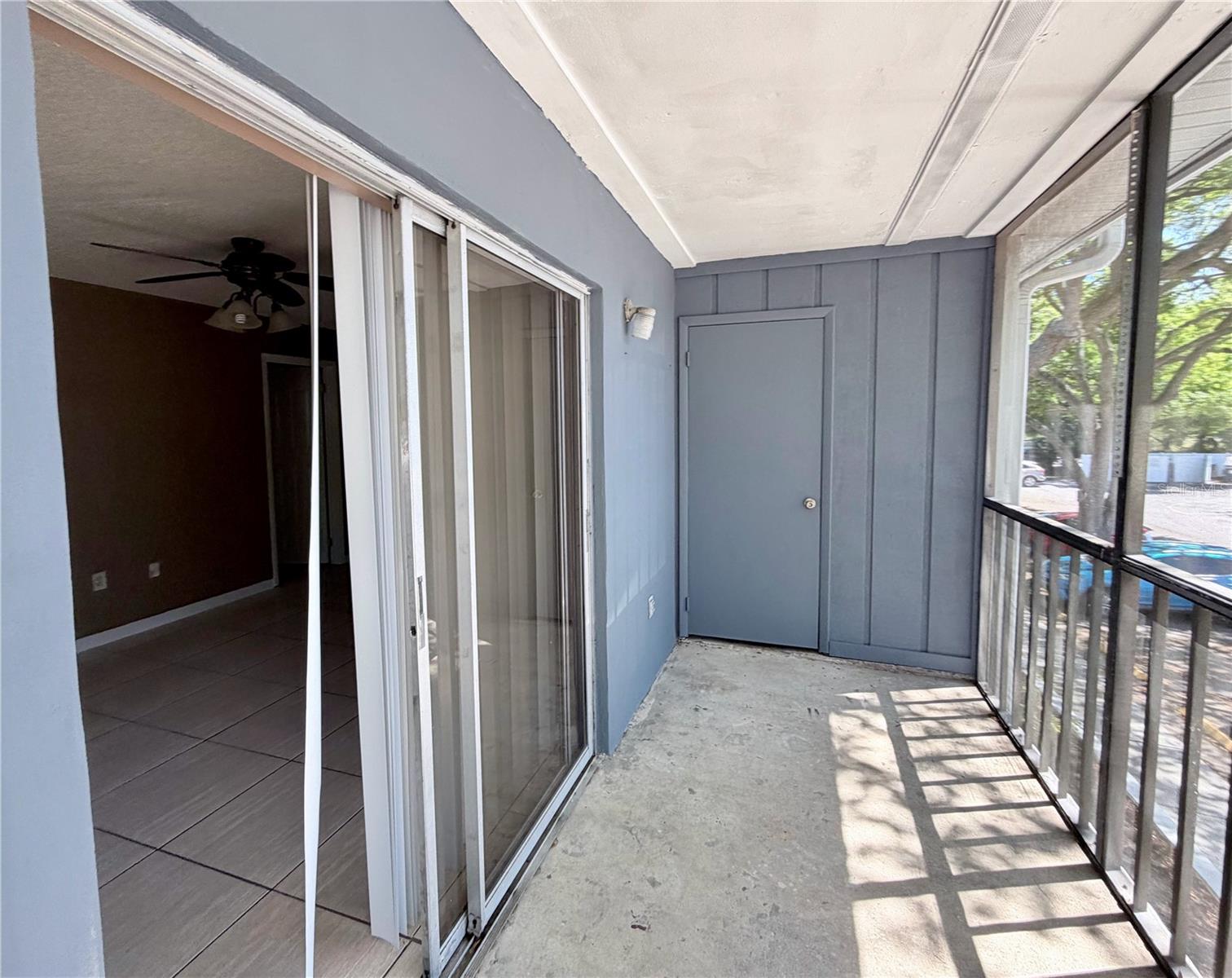 LAKEVIEW CONDO 02 - Residential