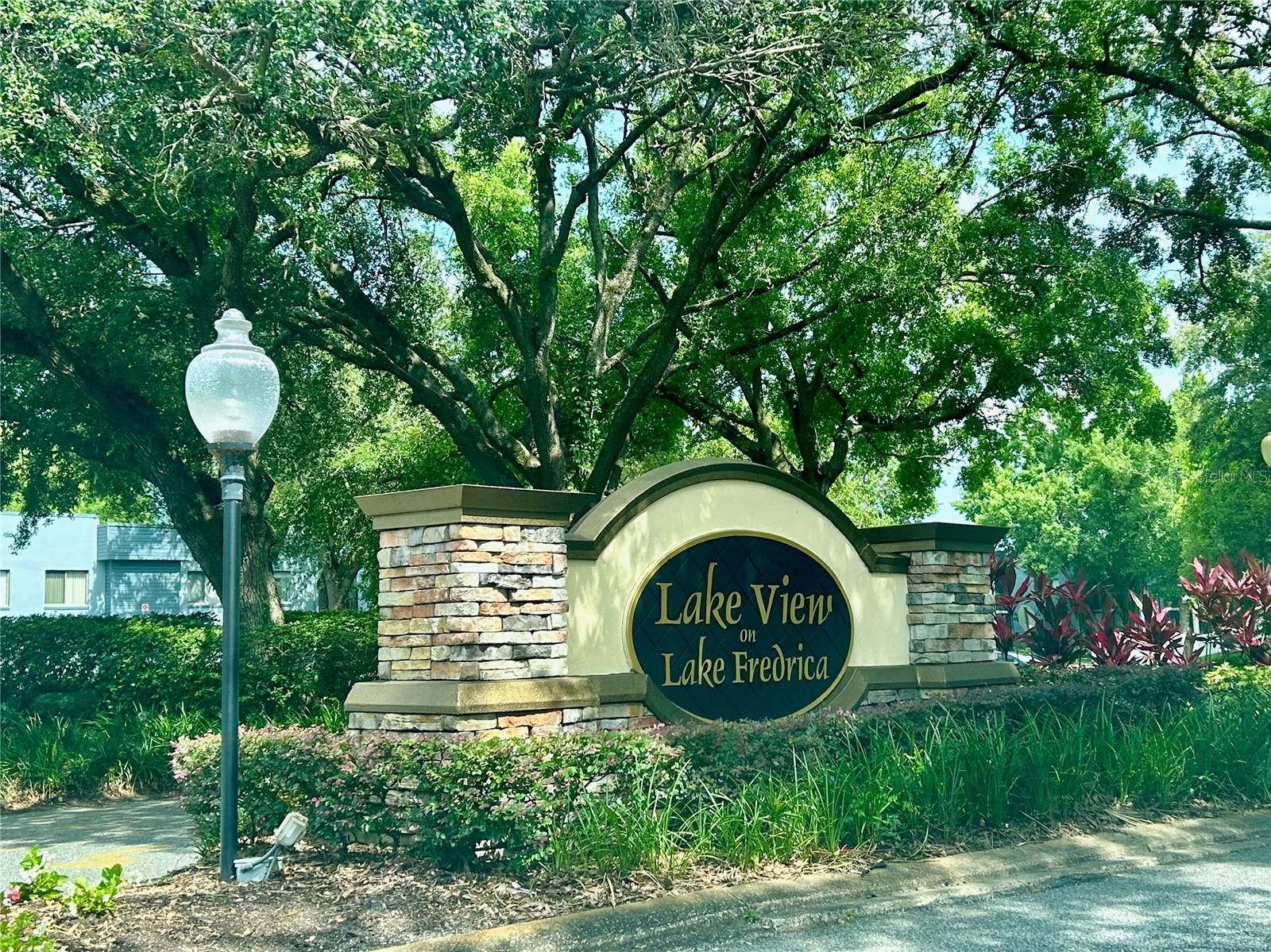 LAKEVIEW CONDO 02 - Residential