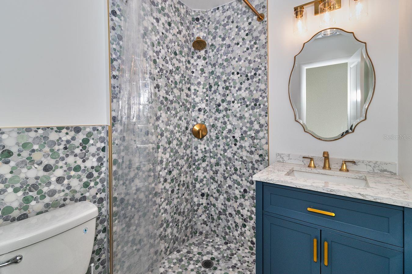 ISLAND ESTATES - Residential