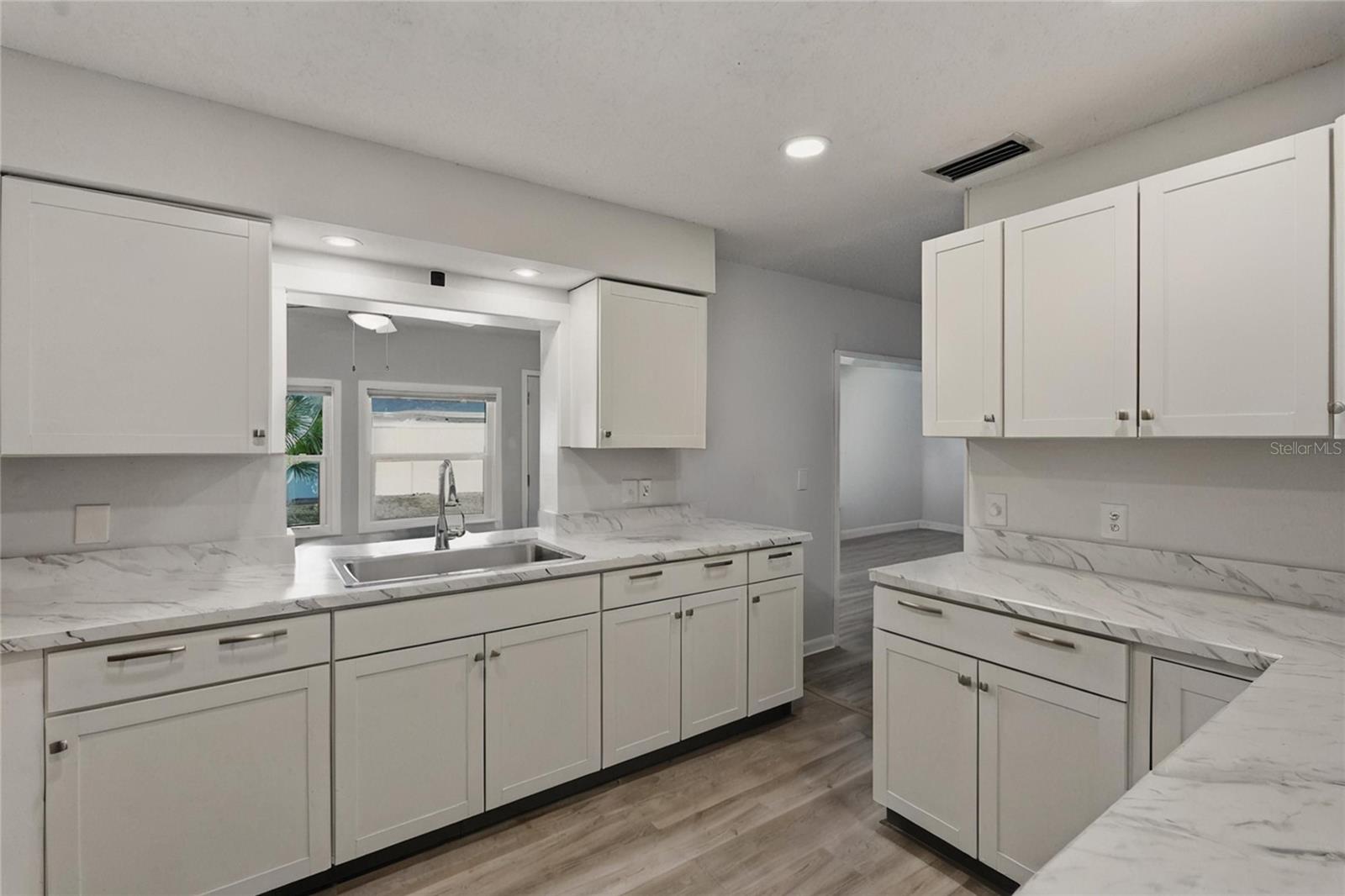 SAN CLEMENTE VILLAGE - Residential