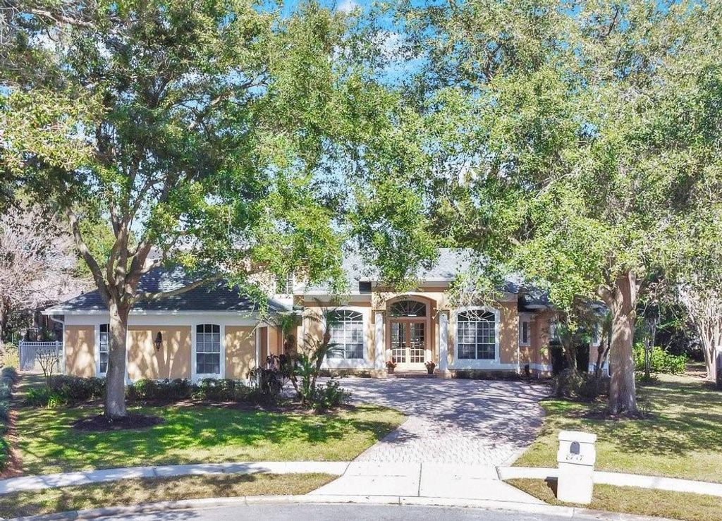 Photo of 8717 Ellesmere Place, Orlando, FL 32836 (MLS # O6372069)