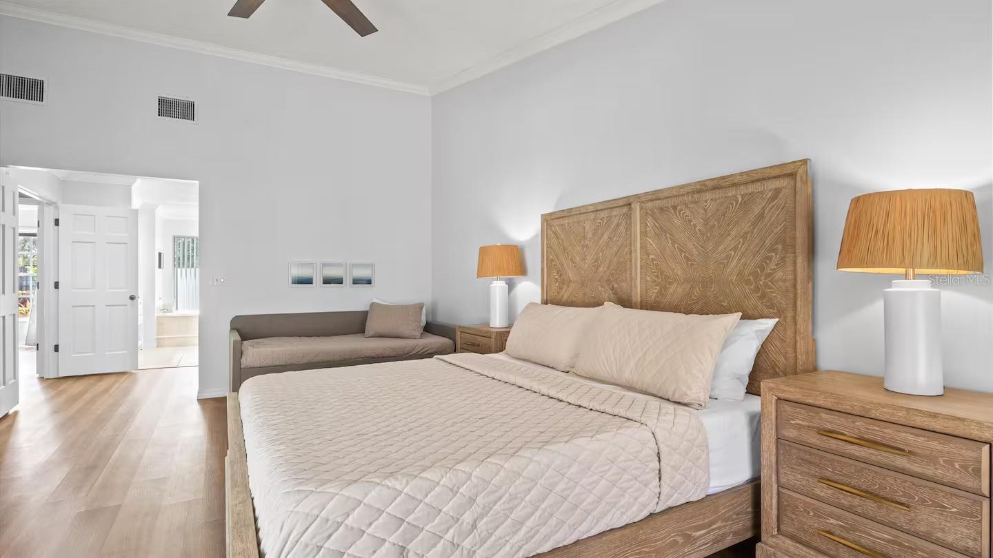 PINE MEADOW - Residential