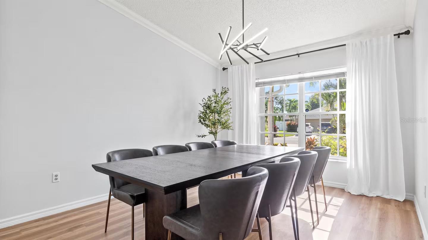 PINE MEADOW - Residential