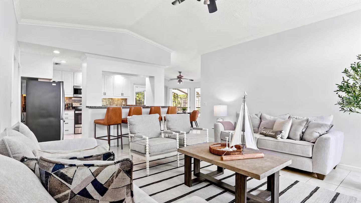 PINE MEADOW - Residential