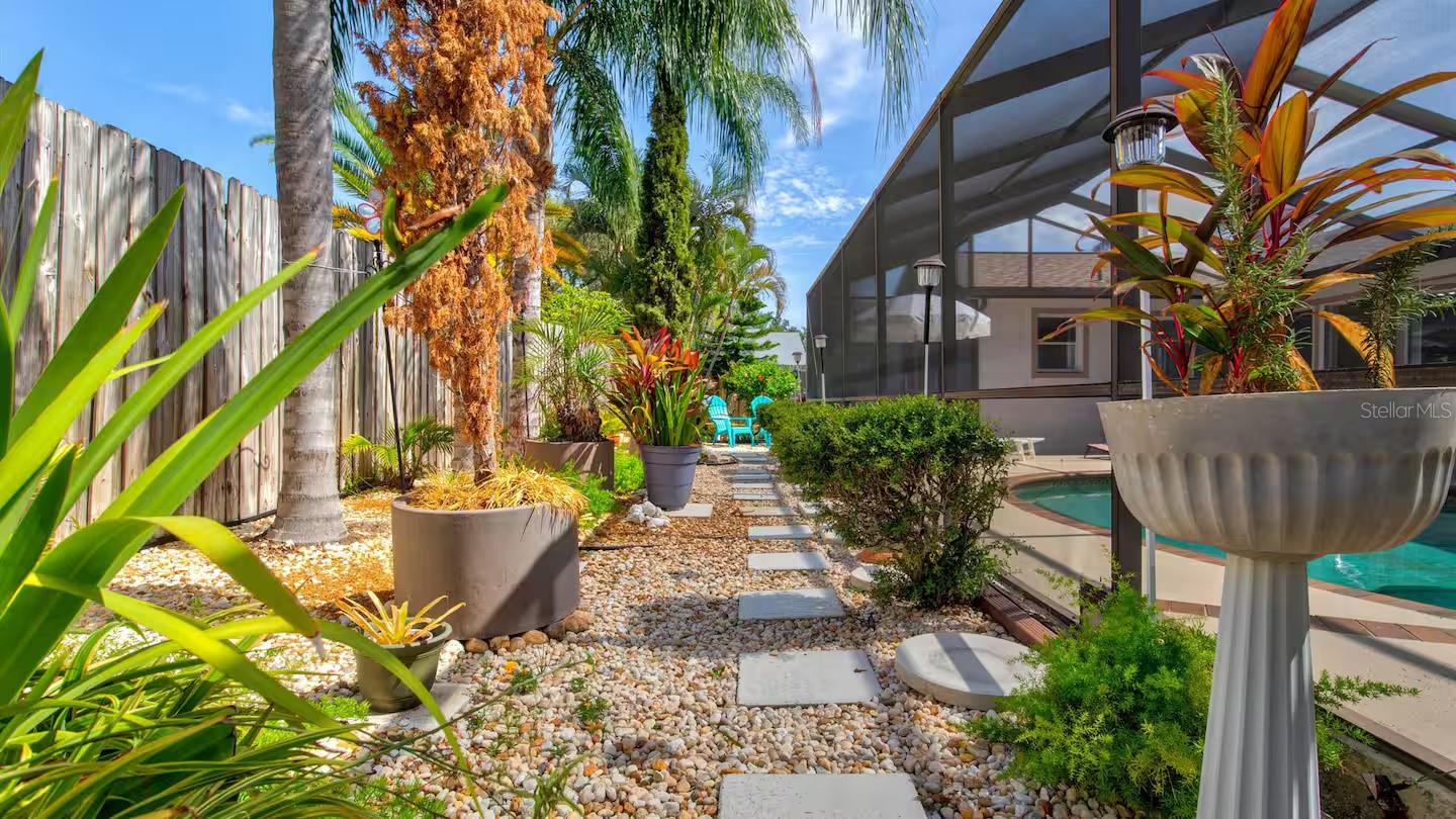 PINE MEADOW - Residential