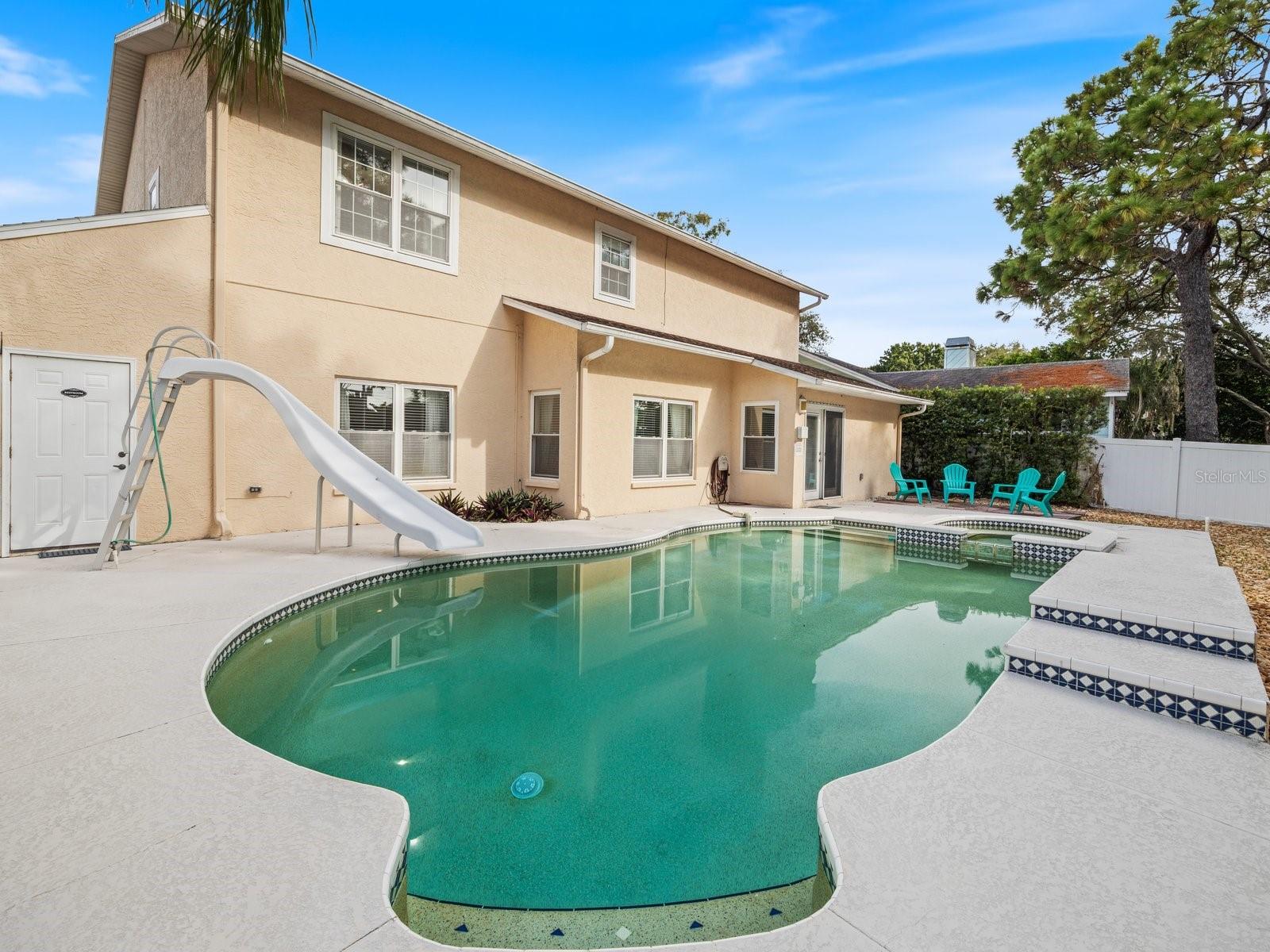 PINE LAKE - Residential