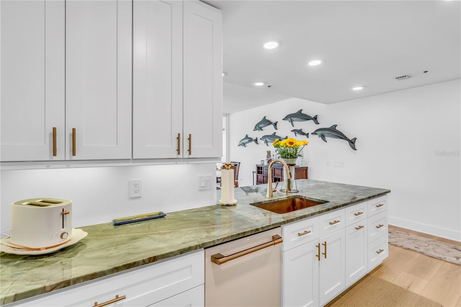 HARBOUR VILLA CLUB AT THE BUCCANEER - Residential Lease