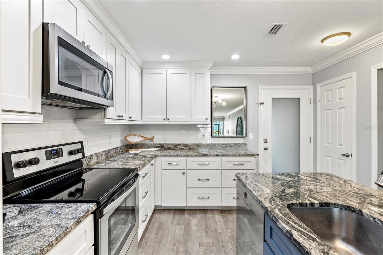 5663 MIDNIGHT PASS ROAD #407